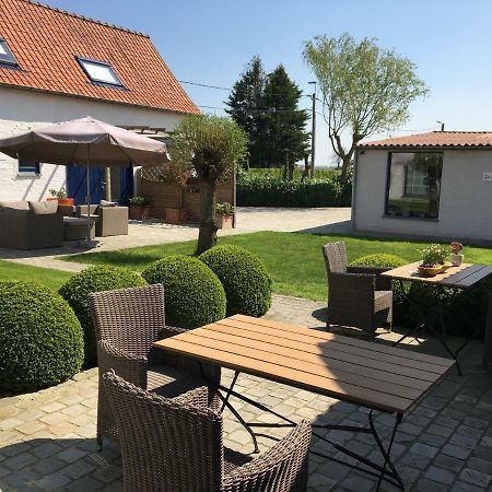 'T Wolvennest Bed & Breakfast Heuvelland Bagian luar foto