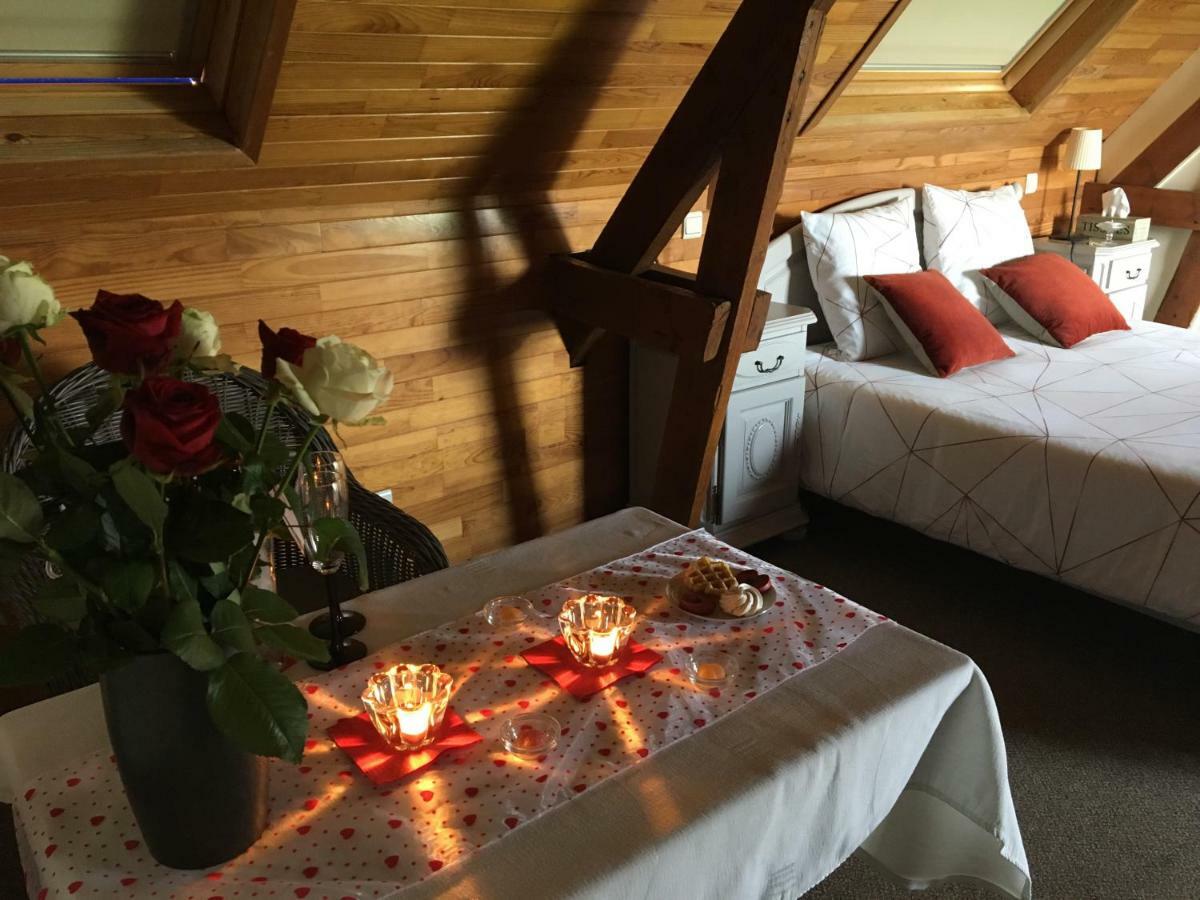 'T Wolvennest Bed & Breakfast Heuvelland Bagian luar foto